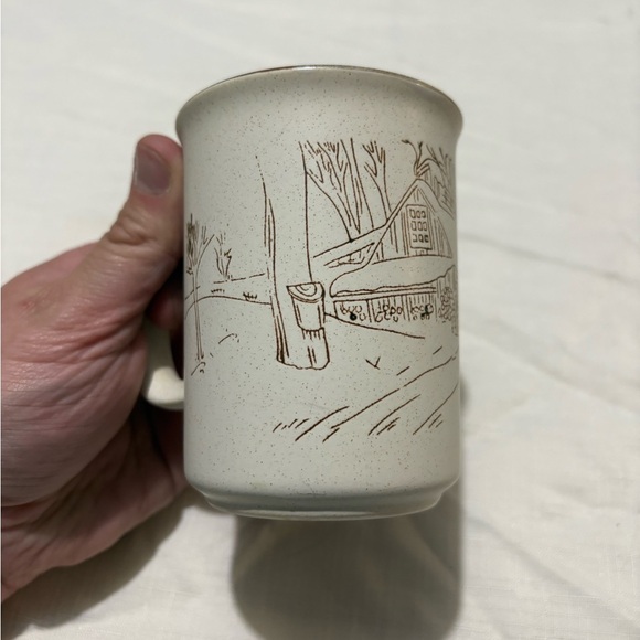 Cream Ceramic Mug with Brown Design - Picture 2 of 6